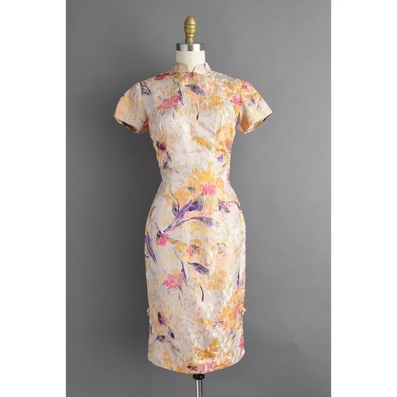 Vintage Dresses & Skirts - "Kenzar's" Hong Kong Vintage 1950s Cheongsam